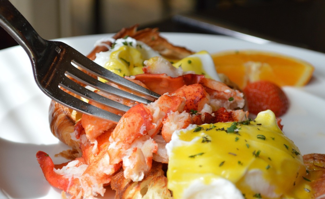 Ele pode ser cozido sem sal, sem casca e sem óleo, assim como contém aproximadamente 80 calorias em 100g. No entanto, quando é preparado com outros ingredientes, como leite de coco ou azeite de dendê, aumenta-se consideravelmente a quantidade de calorias.