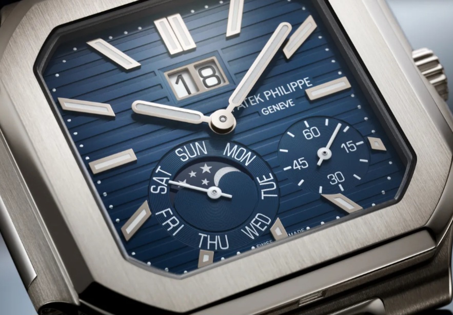 Os relógios Patek Philippe são símbolos de prestígio, durabilidade e investimento. Eles possuem qualidade artesanal, uso de materiais e produção limitada, algo que cria exclusividade e eleva os preços desses produtos.