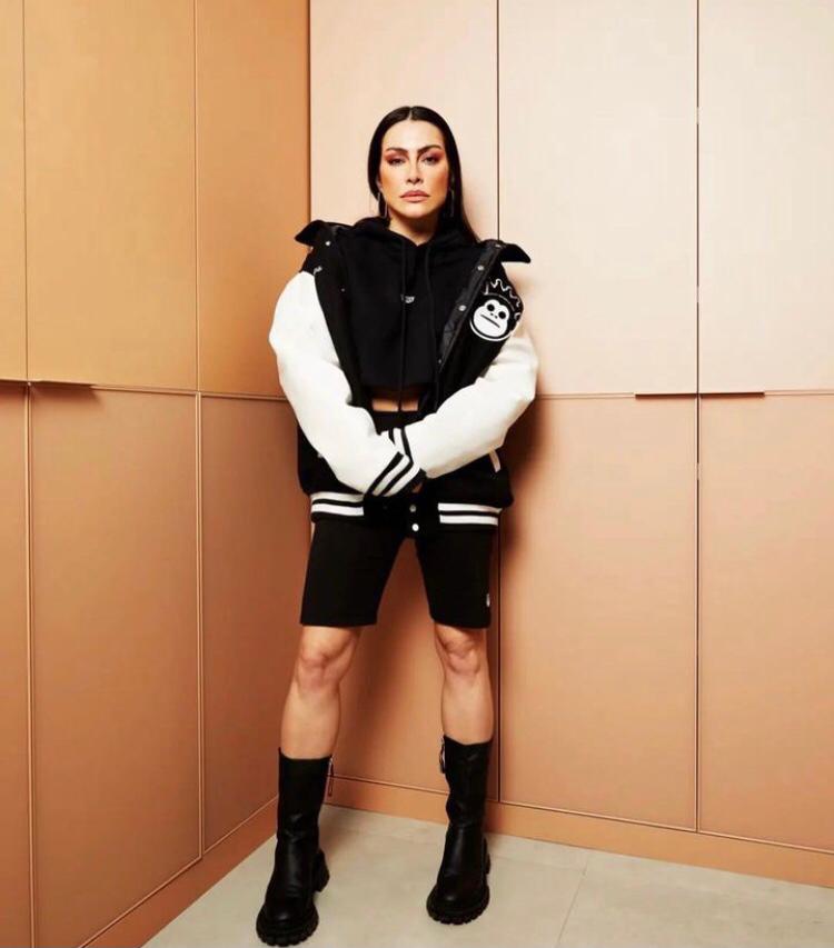 No Carnaval deste ano, a atriz demonstrou irritação com o repórter Viny Vieira ao ser chamada de Cleo Pires.. “É que eu sou só Cleo, não sou mais Cleo Pires”, declarou na ocasião.