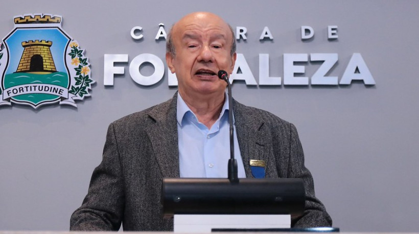 Sessão solene homenageia ex-senador José Pimentel (PT)