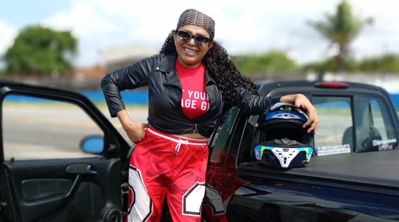 Influencer Ana Lucena participa de competi&ccedil;&atilde;o de arrancada automobil&iacute;stica em Eus&eacute;bio