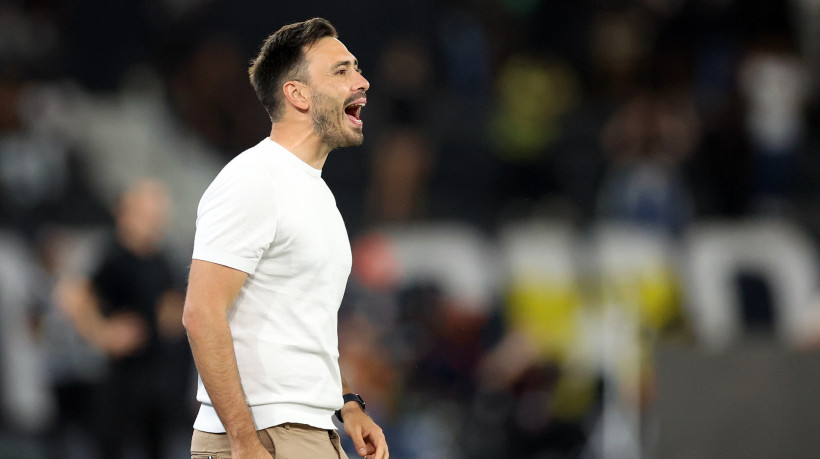 T&eacute;cnico Davide Ancelotti no jogo Botafogo x Flamengo, no Est&aacute;dio Nilton Santos, pelo Campeonato Brasileiro S&eacute;rie A 2025