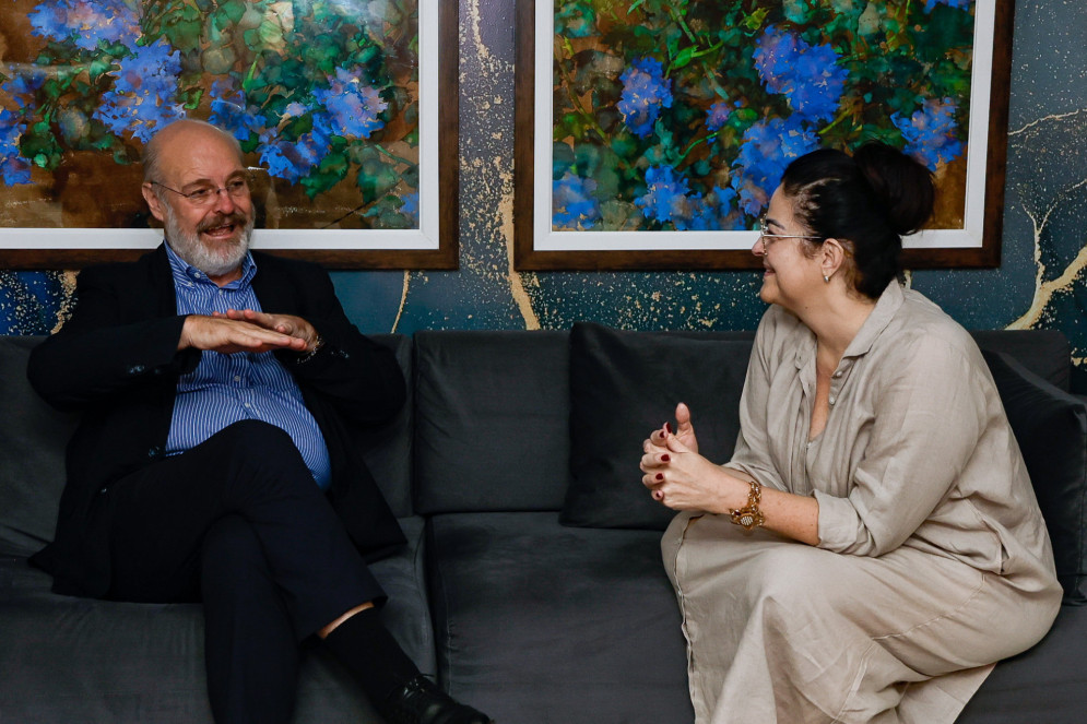 Em outubro, o jornalista participou da 2ª edição do Conecta ArqFor, evento sobre o uso da comunicação para evangelização no Ceará. Na Capital, em visita ao O POVO, Silvonei se reuniu com a presidente institucional e publisher do Grupo, Luciana Dummar(Foto: DANIEL GALBER/ESPECIAL PARA O POVO)