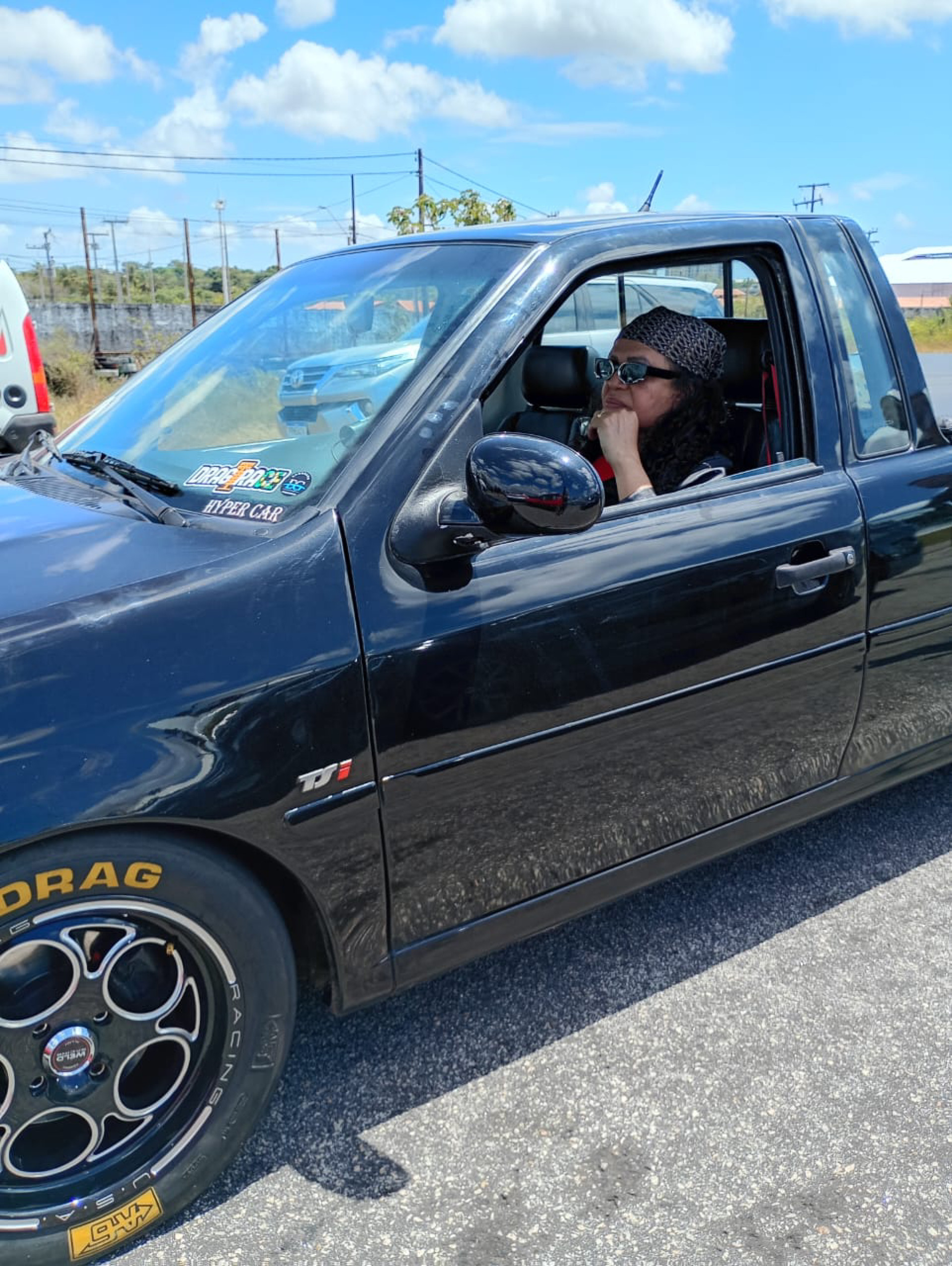 Influencer Ana Lucena participa de competi&ccedil;&atilde;o de arrancada automobil&iacute;stica em Eus&eacute;bio