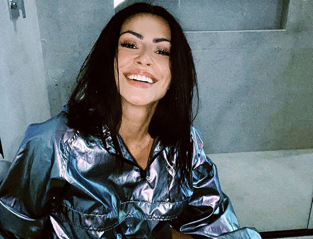 “Ele escrevia Pires na areia e ia falando: ‘É a sua ancestralidade, você tem que carregar sua ancestralidade”, declarou ela. 
