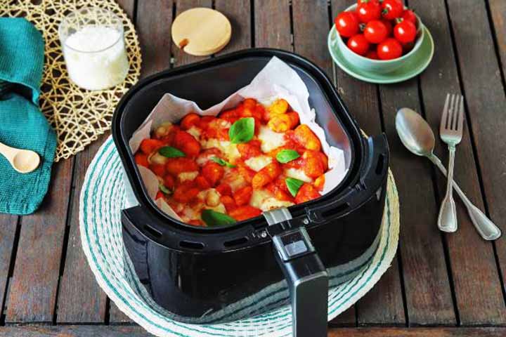 Ao seguir essas orientações, você poderá desfrutar dos benefícios da air fryer sem preocupações, aproveitando todas as vantagens que ela oferece para o seu dia a dia na cozinha.