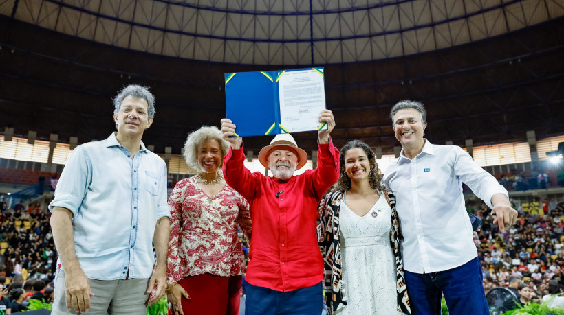 Presidente da República, Luiz Inácio Lula da Silva durante encontro com os alunos da Rede de Cursinhos Populares 