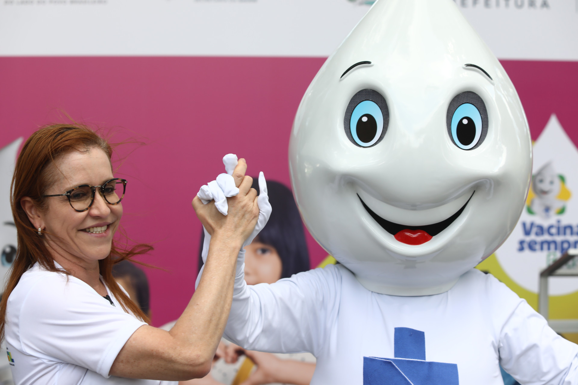 Riane Azevedo, secretária de saúde de Fortaleza, no Dia D da Campanha de Multivacinação 2025 