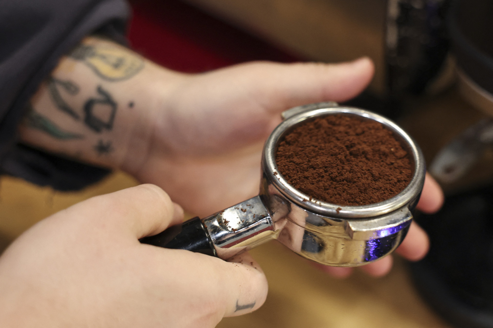 ￼A expectativa é de que a redução de tarifas beneficie o café brasileiro (Foto: ANGELA WEISS / AFP)