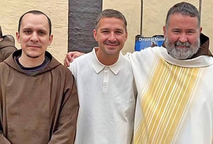 O astro de Hollywood havia decidido buscar na vida religiosa um meio de dar fim a uma trajetória pessoal e profissional repleta de polêmicas.