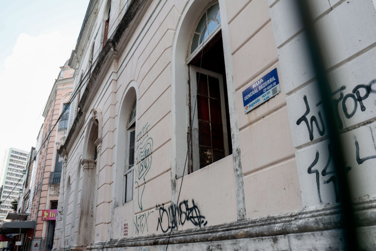 FORTALEZA, CEARÁ, BRASIL, 20-10-2025: Atual reforma do Museu do Ceará,  fechado há anos e que tinha previsão de conclusão ainda este mês. (Foto: Samuel Setubal/ O Povo)