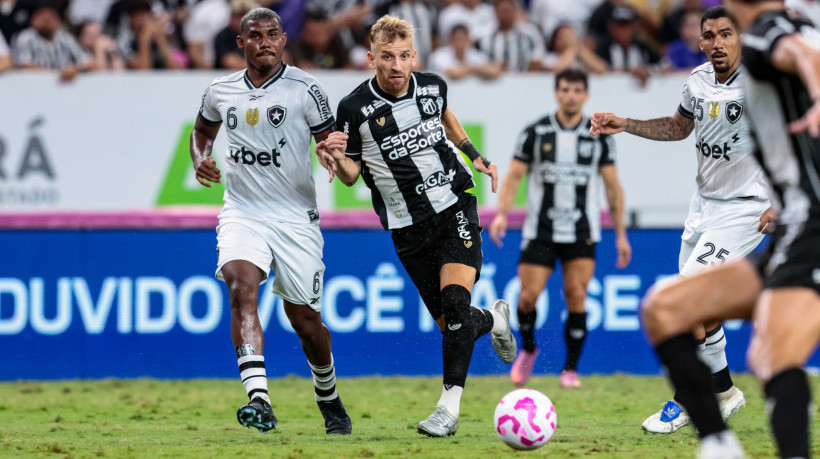 O Cear&aacute; enfrenta o Fluminense pelo Campeonato Brasileiro