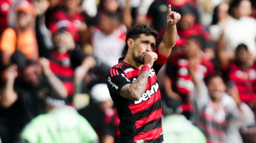 Arrascaeta usou as redes sociais para revelar assalto sofrido na saída do Maracanã