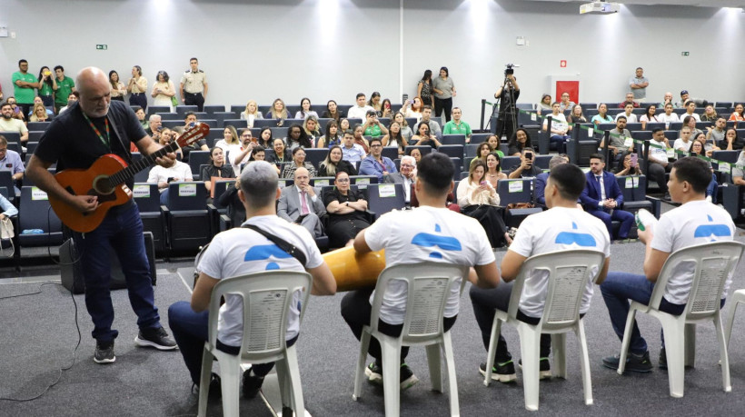 Ministério Público do Estado do Ceará (MPCE) lançou o projeto "Reviver com o MP" para reintegração social de jovens em cumprimento de medidas socioeducativas nessa sexta-feira, 17
