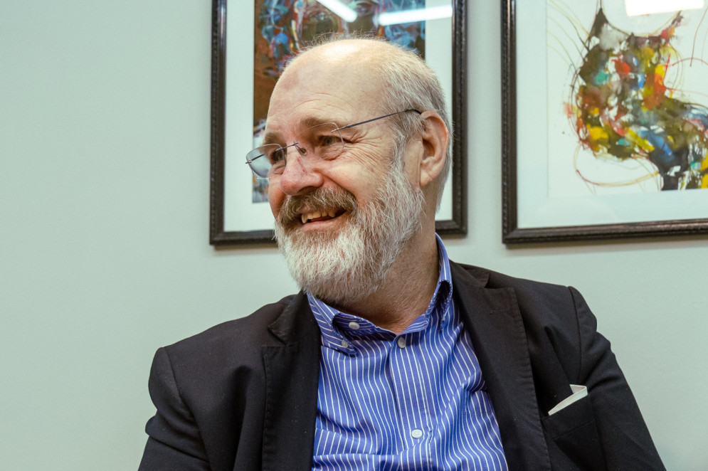 '(O papa Leão XIV é uma pessoa altamente reflexiva, é uma pessoa que escuta muito. É uma pessoa humilde, realmente muito humilde, que conheceu a realidade peruana, portanto, botou a mão na massa'(Foto: DANIEL GALBER/ESPECIAL PARA O POVO)