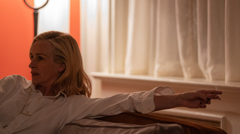 Julia Roberts stars as Alma in AFTER THE HUNT, from Amazon MGM Studios.

Photo Credit: Yannis Drakoulidis

© 2025 Amazon Content Services LLC. All Rights Reserved.