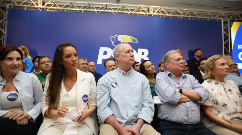 Ciro Gomes e Tasso Jereissati com as esposas Giselle e Renata