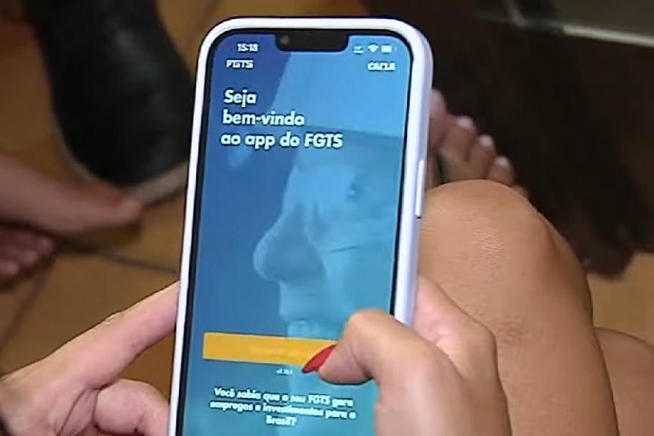 Por outro lado, depois desse período, o limite passará a ser de três parcelas, algo equivalente a três anos de saques, porém com a manutenção do teto de R$ 500 por parcela.