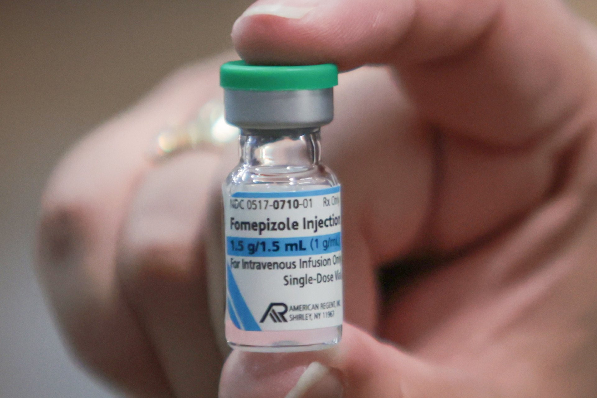 Frasco com fomezipol, ant&iacute;doto para tratar os casos de intoxica&ccedil;&atilde;o por metanol