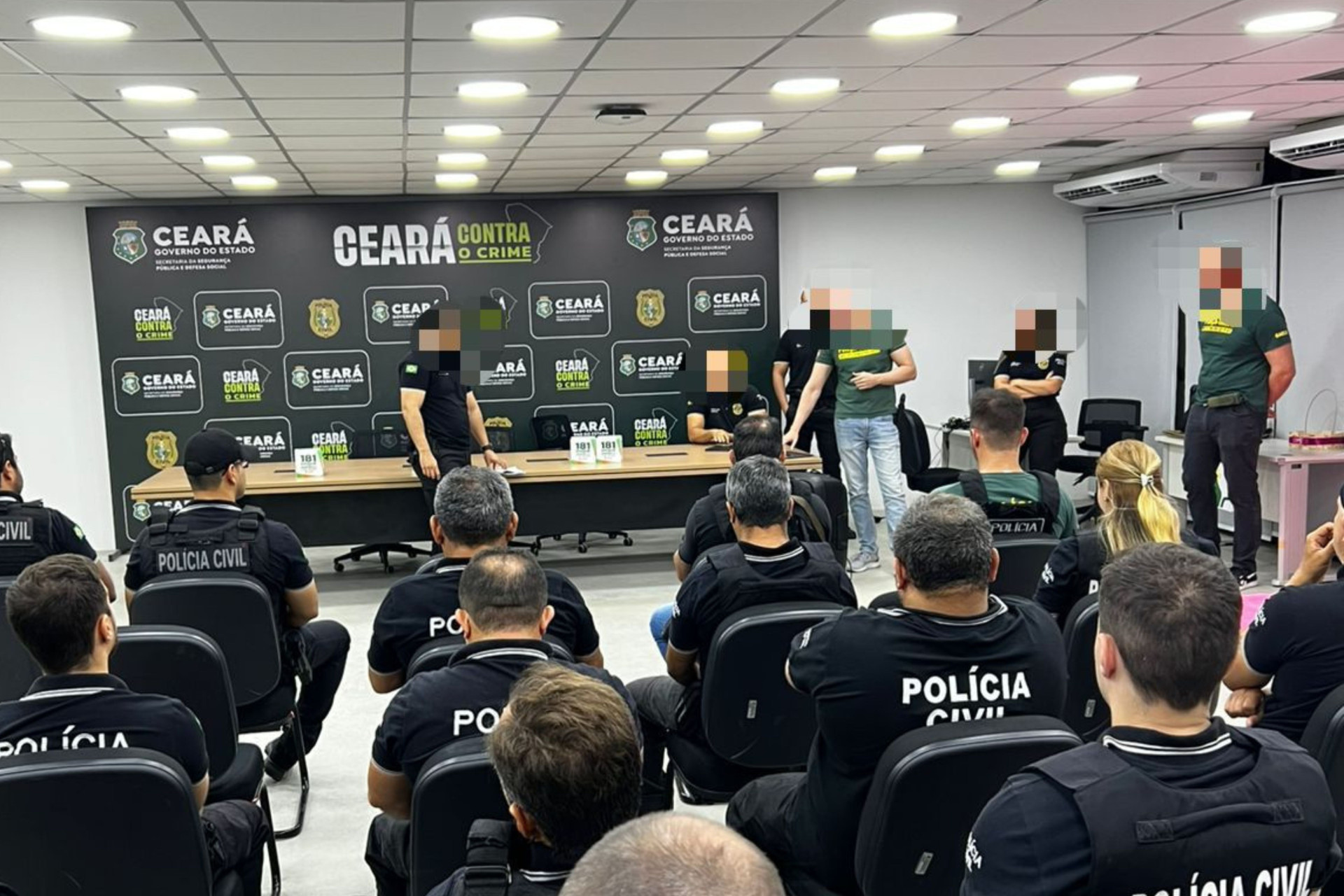 CRIMINOSOS solicitavam o pagamento de