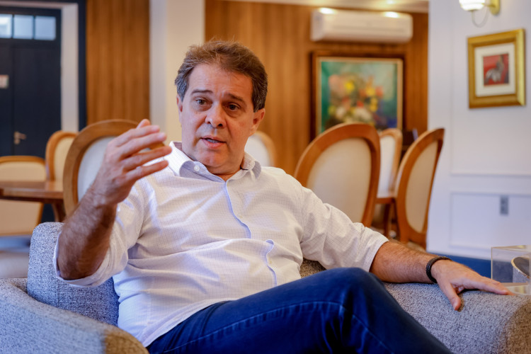 Evandro Leitão no Paço Municipal, em entrevista ao colunista um ano após a eleição(Foto: AURÉLIO ALVES)