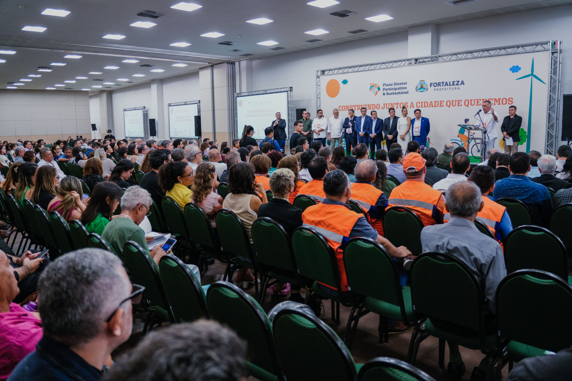 CONFERÊNCIA do Plano Diretor ocorreu no fim de semana passado  (Foto: FERNANDA BARROS)