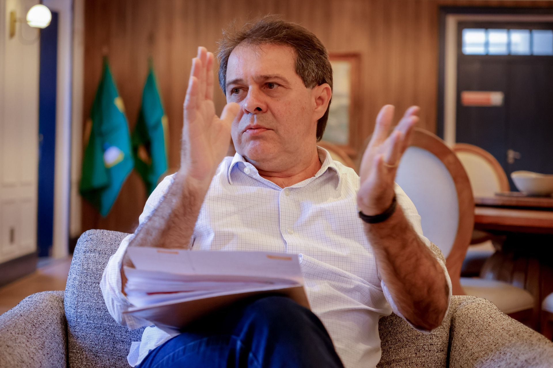 ￼GESTÃO Evandro anunciou aumento da tarifa de ônibus a partir de 2026 (Foto: AURÉLIO ALVES)