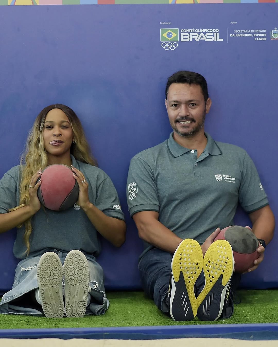 Segundo o técnico Francisco Porath, a decisão de não competir em 2025 faz parte de um planejamento estratégico. A atleta segue com treinos leves no Centro de Treinamento do Time Brasil, no Rio de Janeiro, para manter a forma física e cuidar das dores crônicas que enfrenta.