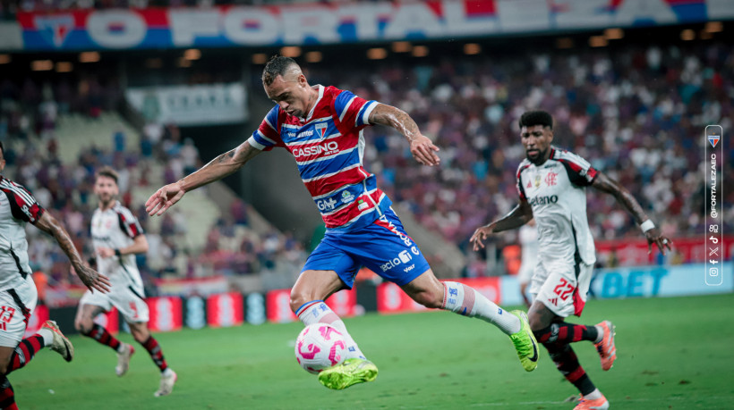 Breno Lopes, ponta do Fortaleza, durante jogo contra o Flamengo