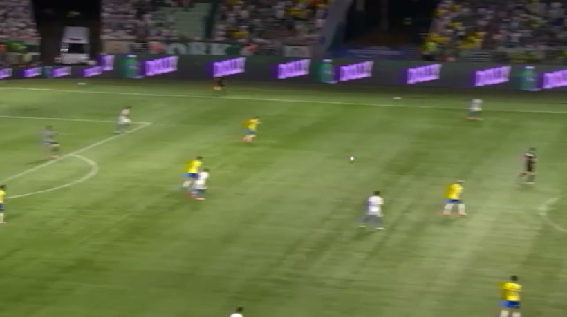 Análise do VAR: possível cartão vermelho para Gustavo Gómez