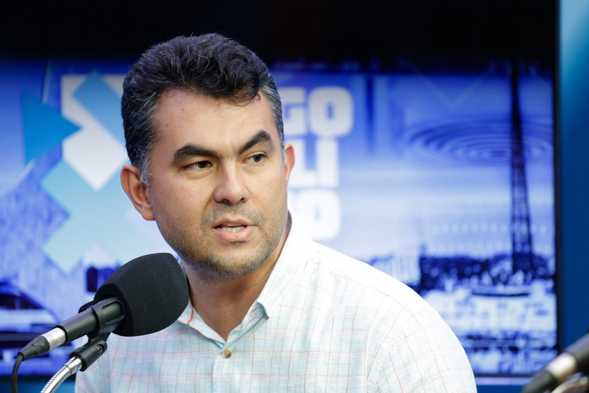 Na foto, presidente do PDT em Fortaleza, Iraguass&uacute; Filho, em participa&ccedil;&atilde;o no Jogo Pol&iacute;tico (27/10/2025) (Foto: FCO FONTENELE)