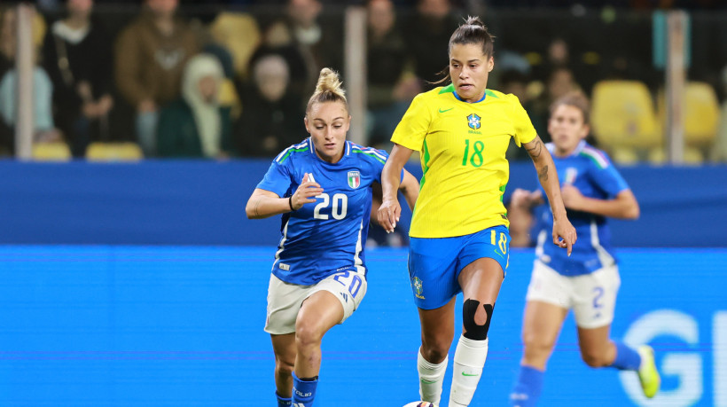 A seleção brasileira enfrentou a Itália em amistoso