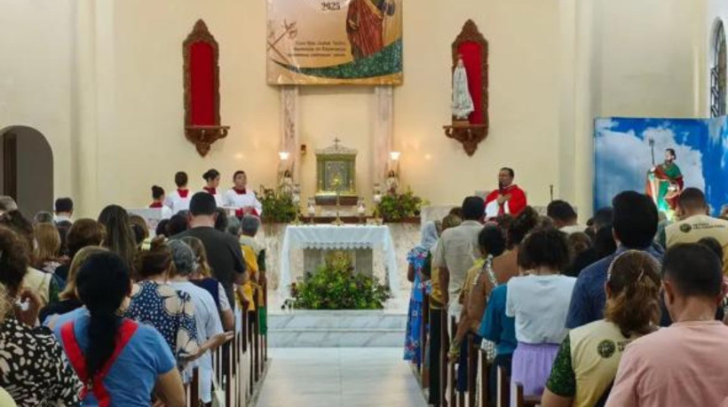 Reconhecido como o santo das causas impossíveis, São Judas Tadeu é lembrado por sua história de fé, coragem e milagres atribuídos à sua intercessão.
