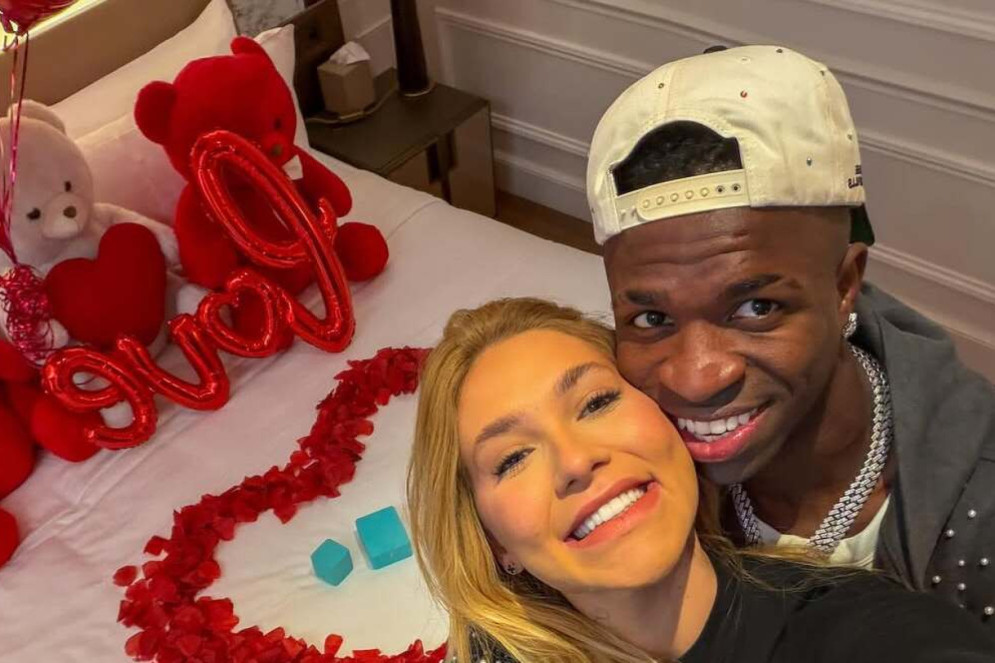 Virginia e Vinicius Jr, jogador do Real Madrid C.F e da Sele&ccedil;&atilde;o Brasileira, assumiram namoro com publica&ccedil;&atilde;o no Instagram em outubro de 2025(Foto: Reprodu&ccedil;&atilde;o/Instagram/@vinijr)