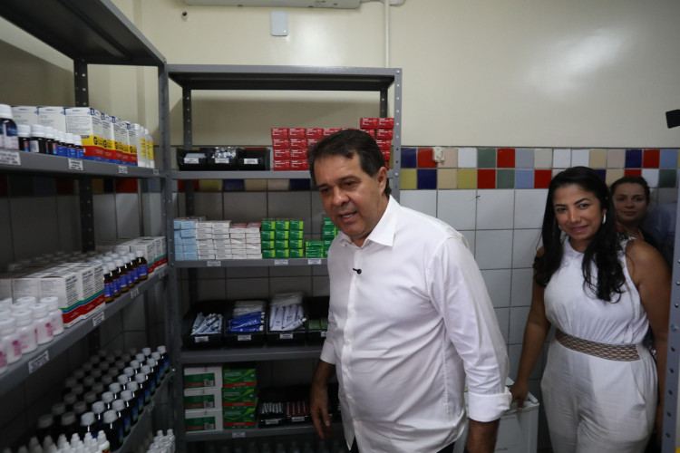 Evandro Leitão, prefeito de Fortaleza, entrega a Unidade de Atenção Primária à Saúde José Dilson Vasconcelos Menezes, conhecido popularmente como Posto Siqueira