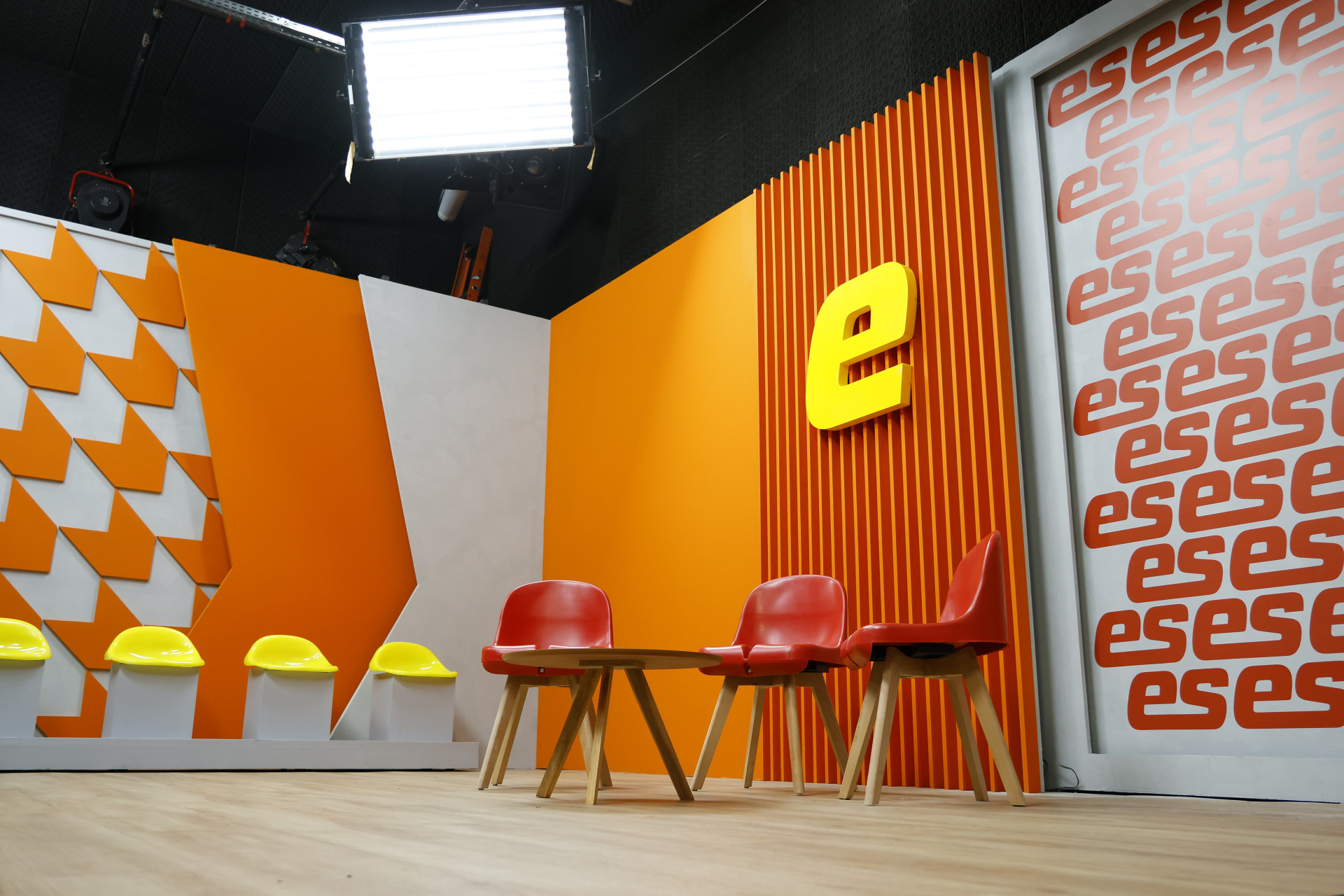 Novo estúdio do Esportes O POVO, que estreia nesta quinta-feira (30/10) (Foto: Aurelio Alves/O POVO)