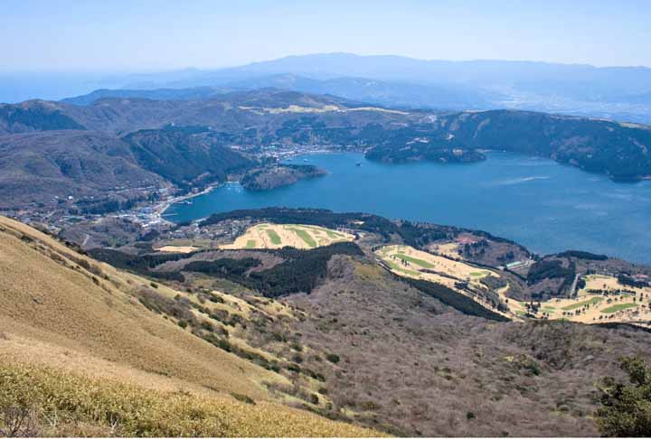 7º - Fuji-Hakone-Izu National Park (Japão) - 5.66 - Inclui uma área vulcânica que fica no cinturão de Fuji que apresenta o Monte. Também inclui a Península de Izu e as Ilhas Izu, que se estendem até o Oceano Pacífico. O Monte Fuji é a mais alta das montanhas do Japão e sua beleza é conhecida mundialmente. 