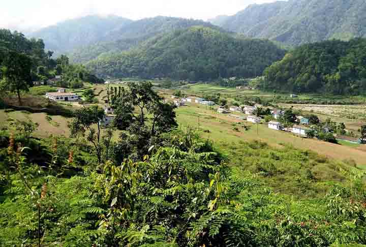 Tem características ecológicas e geográficas dos contrafortes meridionais do Himalaia. É um local eco-turístico, que contém 488 espécies diferentes de plantas e uma grande variedade de fauna.