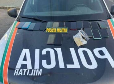 Homem é preso por suspeita de receptação com 21 celulares dentro de veículo nessa quarta-feira, 29, no bairro Marechal Rondon, em Caucaia 