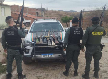 Ação da PMCE resulta em apreensão de seis armas  