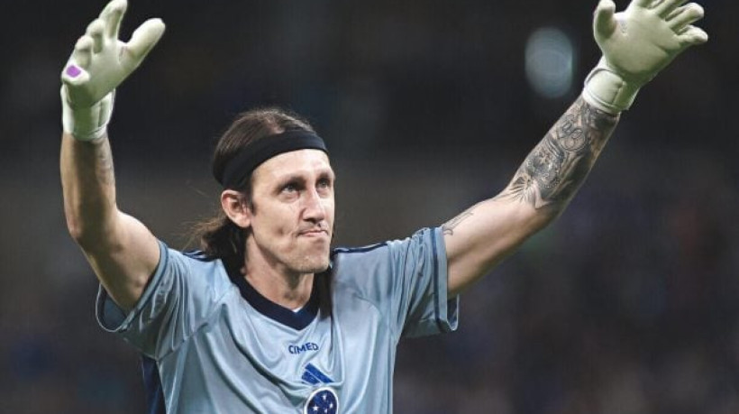 Após desabafo do goleiro, Uberlândia sanciona lei que proíbe escolas de cobrarem taxa extra ou negarem matrícula a alunos com TEA