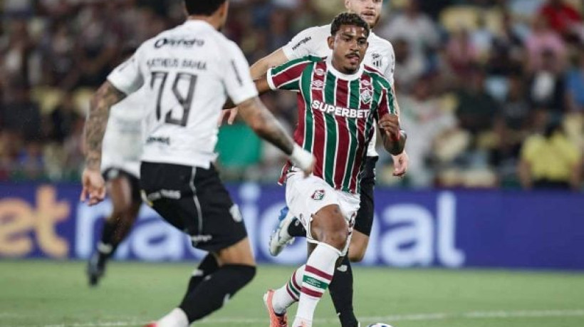Tricolor volta à zona de classificação para a Libertadores, mas liga sinal de alerta com desempenho do sistema ofensivo nas últimas partidas