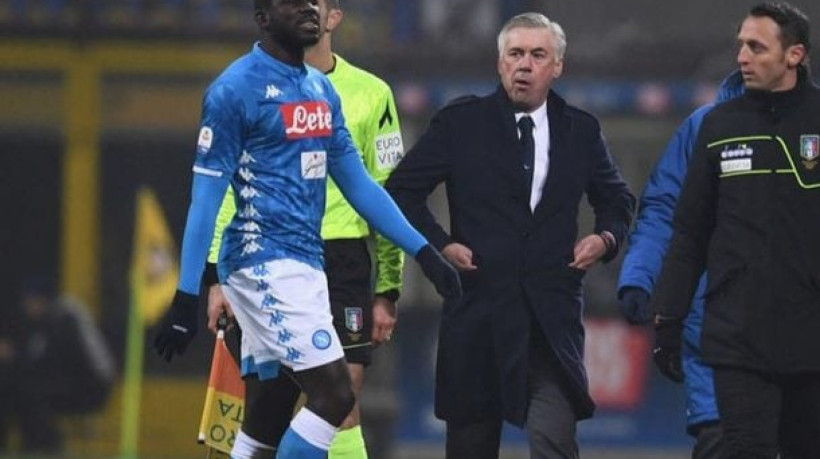 Zagueiro senegalês revela bastidores de 2018 e explica como foi convencido a ficar no Napoli