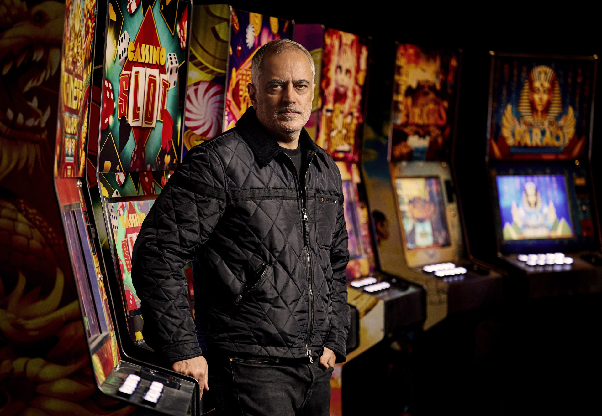 Heitor Dhalia é diretor da série "Os Donos do Jogo", da Netflix