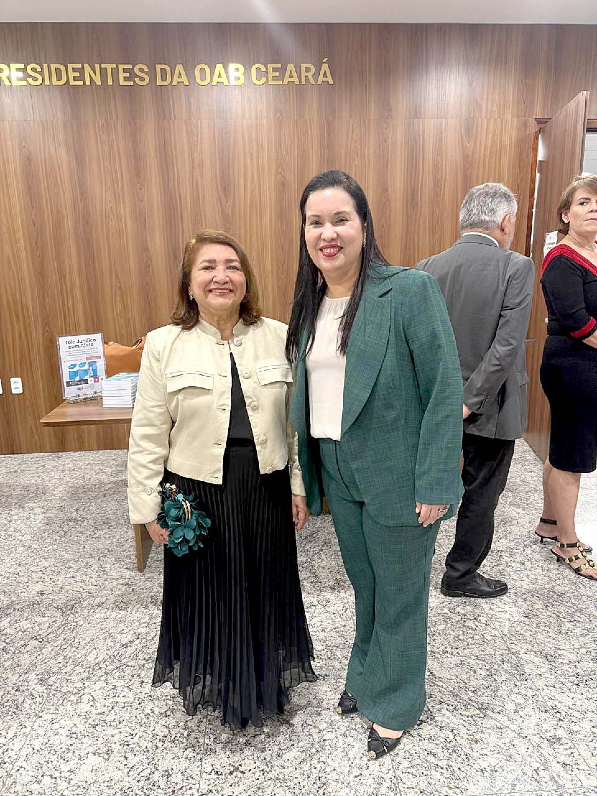 Maria Vital e presidente da OAB-Ceará, Cristiane Leitão
 (Foto: acervo pessoal)