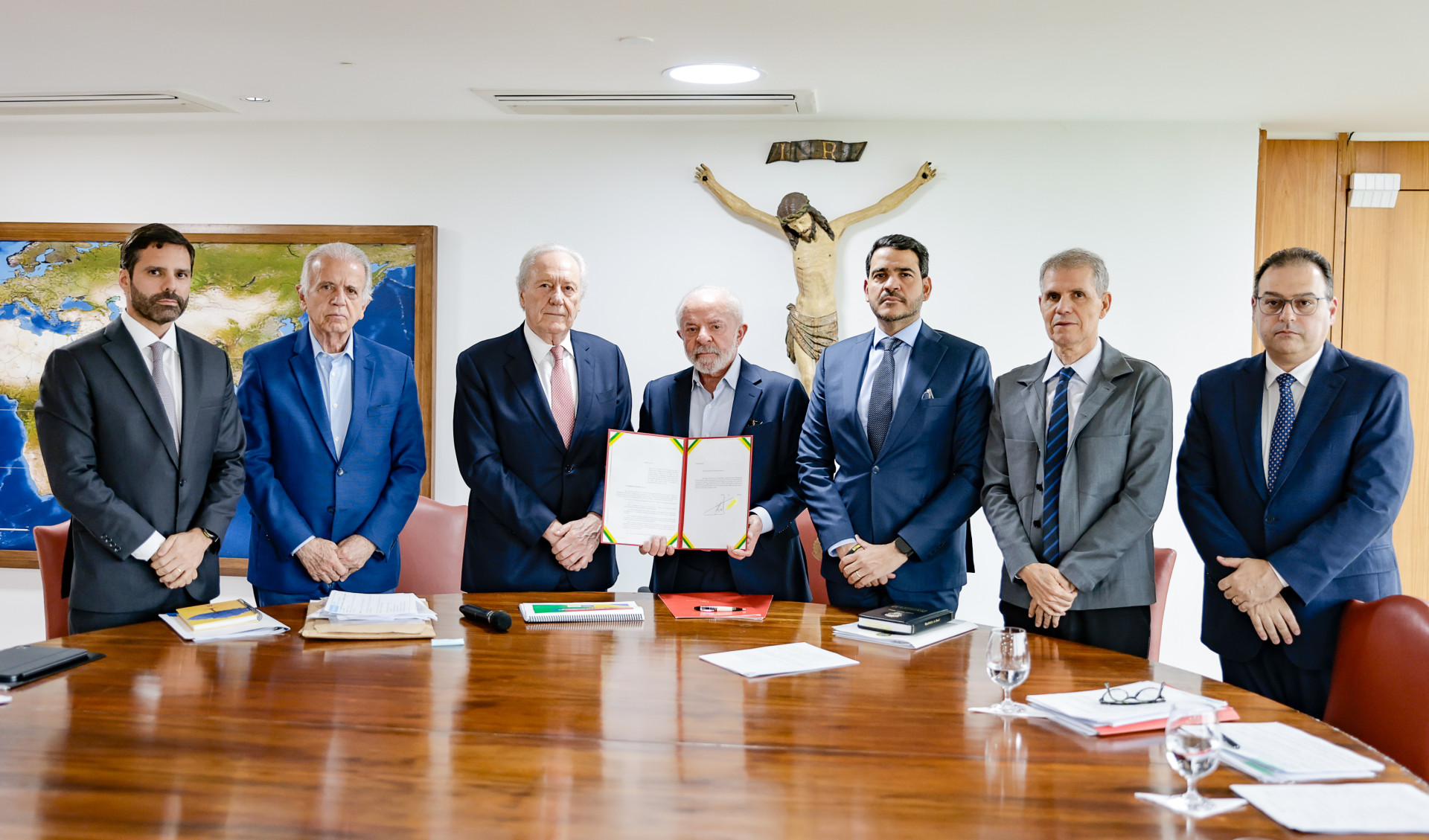 ￼LULA e ministros na assinatura do Projeto de Lei Antifacção (Foto: Ricardo Stuckert/PR)