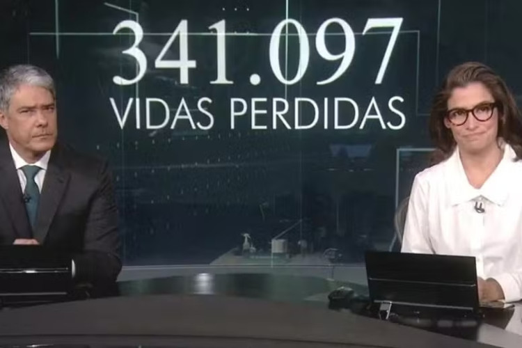 William Bonner e Renata Vasconcellos apresentaram o Jornal Nacional durante a pandemia, momento em que foi apresentado um raro editorial da emissora 