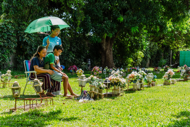 Cemit&eacute;rio Parque da Paz, no Passar&eacute;, ter&aacute; programa&ccedil;&atilde;o especial para o Dia de Finados