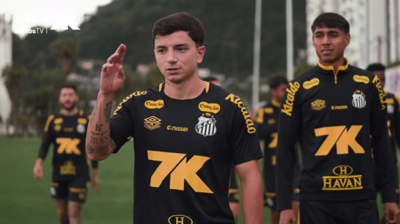 Neymar treina e é relacionado para Santos x Fortaleza na Vila