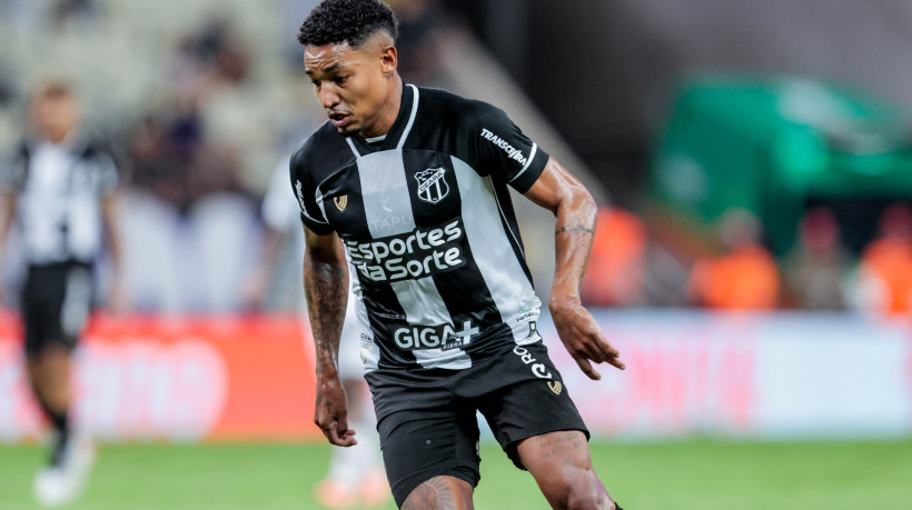 FORTALEZA, CEARÁ, BRASIL, 02-11-2025: Fernandinho Brasileirão Serie A Ceará vence Fluminence por 2 x 0 na Arena Castelão. (Foto: Samuel Setubal/ O Povo)